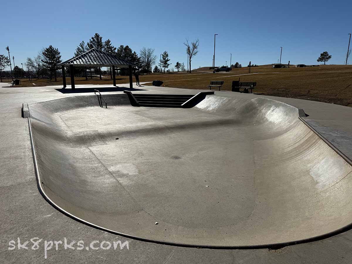 Clement Park Skatepark mini bowl with stairs, rail and hubbas