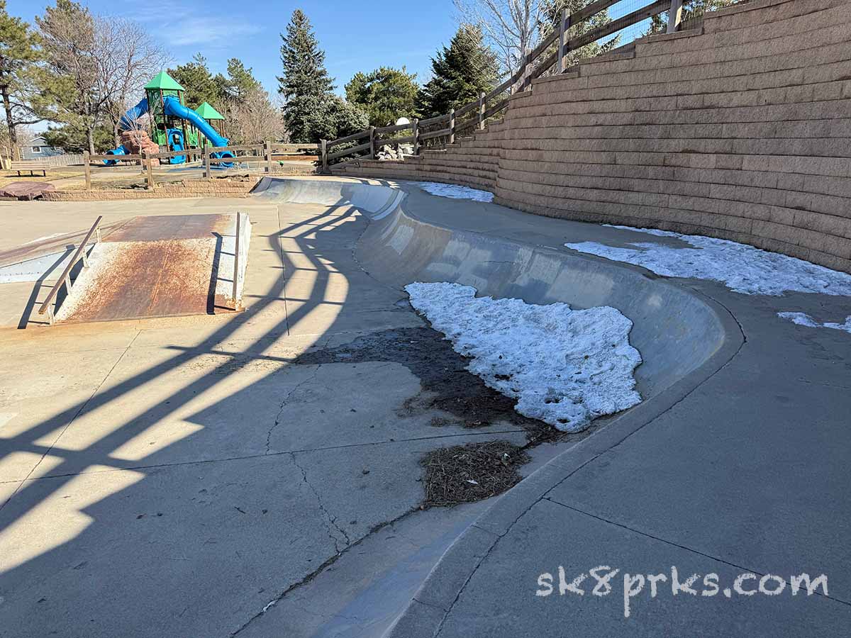 Golden Heights Skatepark steep wave noping quarter pipe