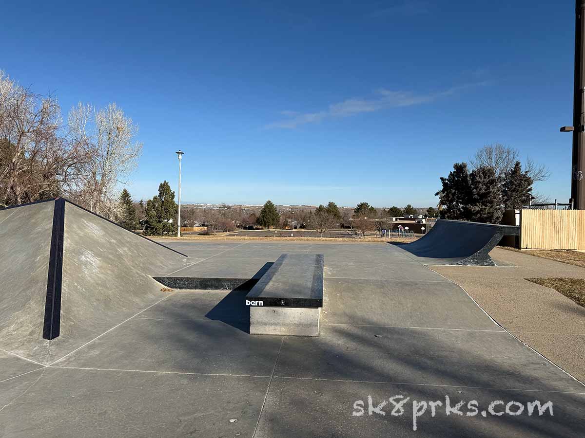 Kings Mill Skatepark banks, ledge and step