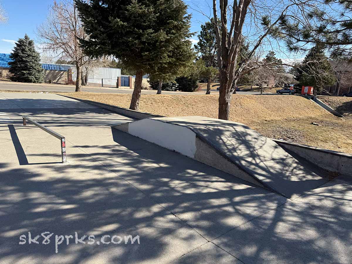 Lakewood Skatepark fun box and rail