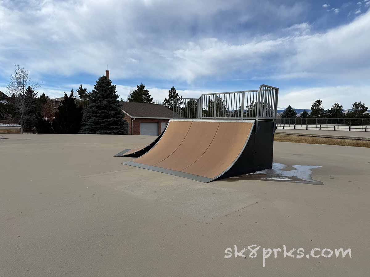 Tanks Skatepark 5' quarter pipe