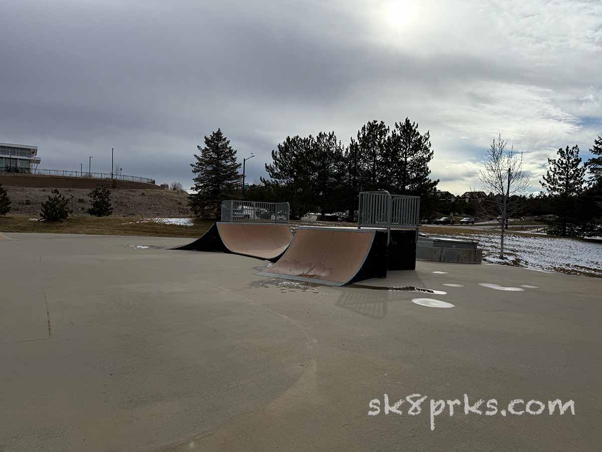 Tanks Skatepark 4' quarter pipe